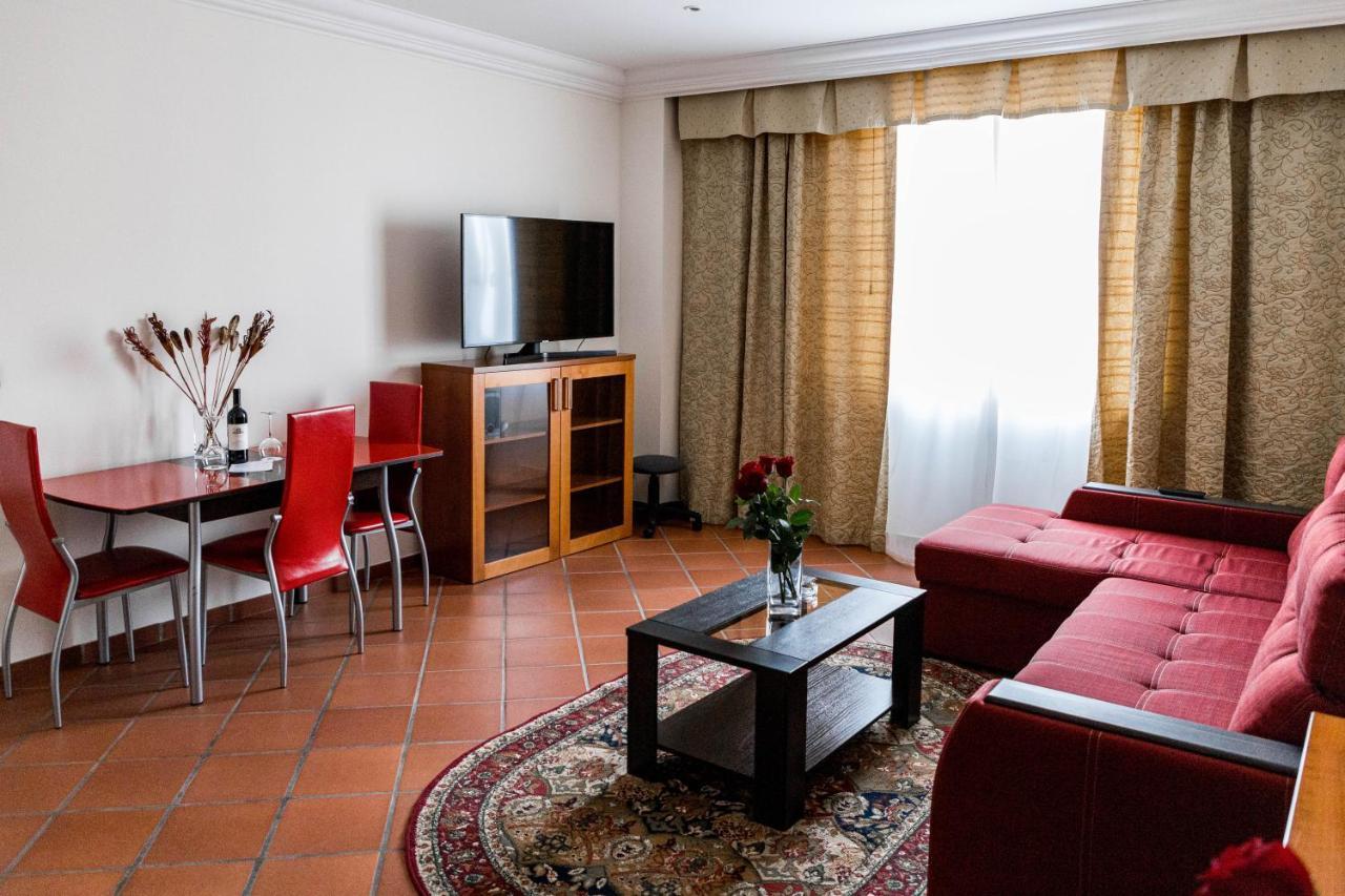 Hotel Pushkin Uralsk Exterior photo