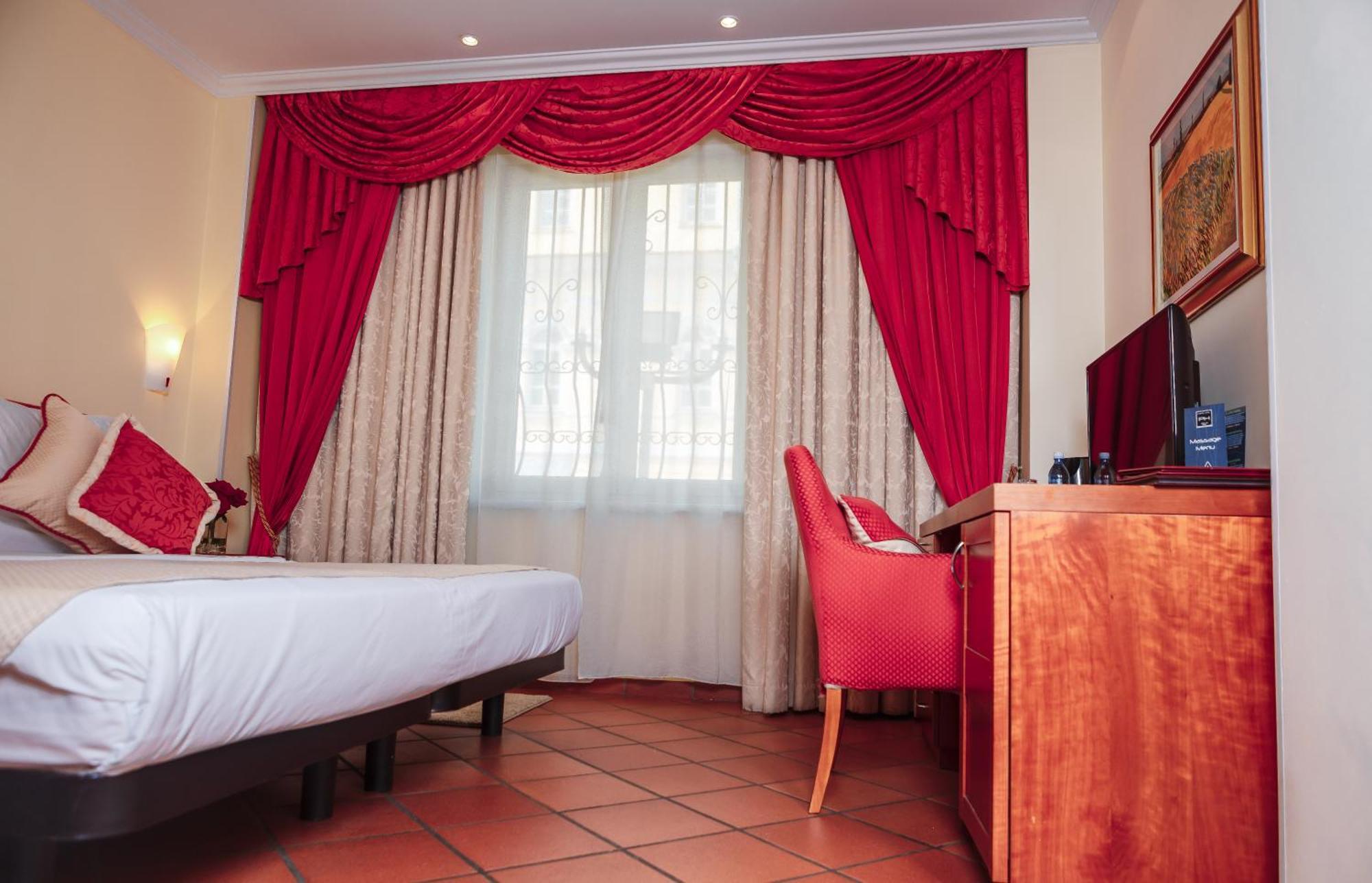 Hotel Pushkin Uralsk Room photo